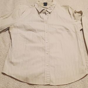 GAP stretch blue and white striped long sleeve button front shirt